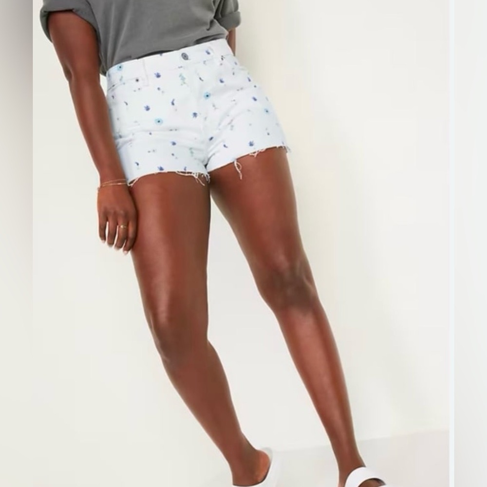 Old Navy White Floral Denim High-Waisted Cut-Off Shorts Size 8 NWT